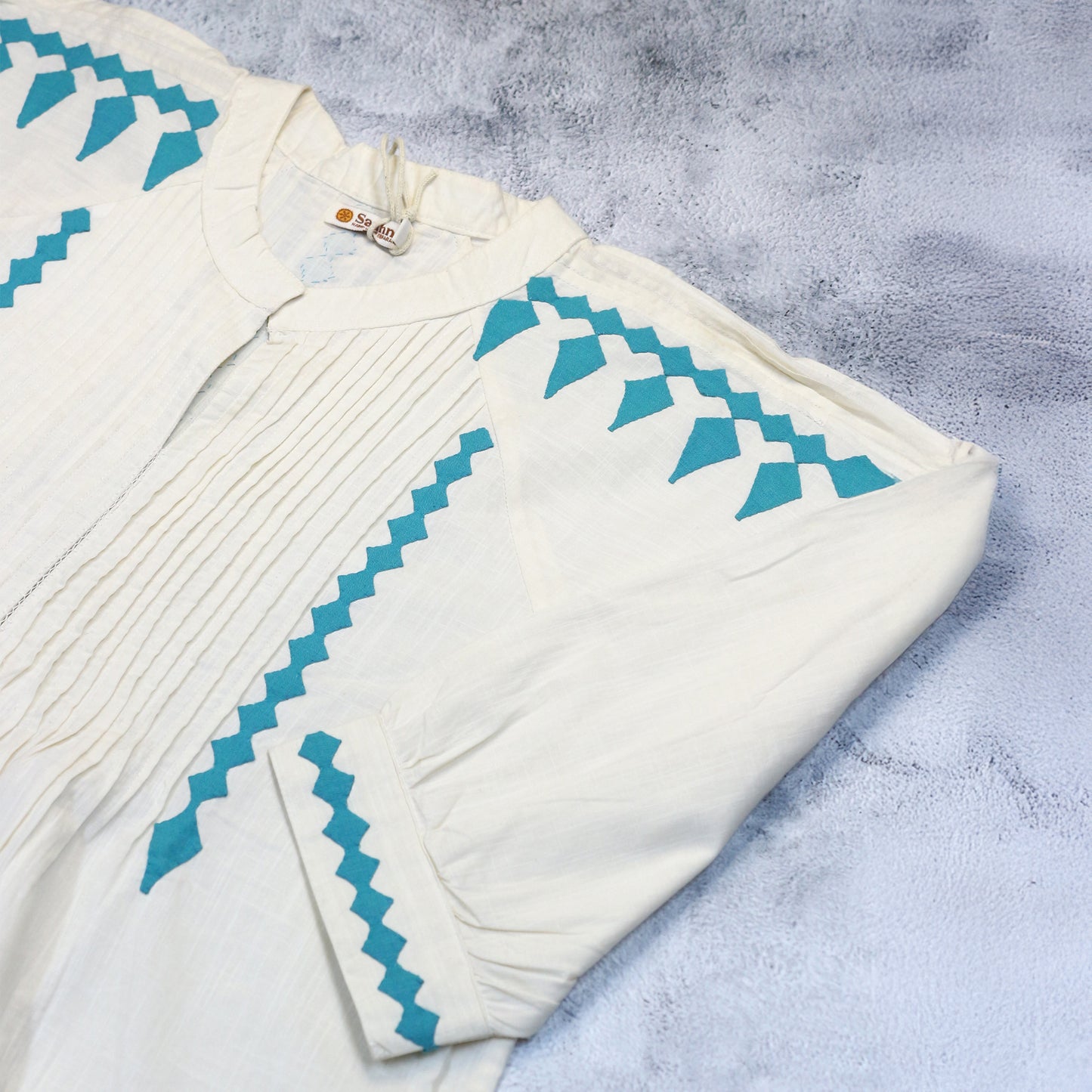 Rivaayat Pintuck Kurta - White