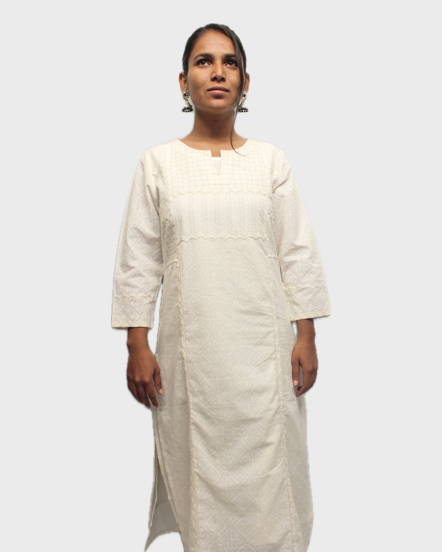 Tanka Appliqué Kurta - Off White