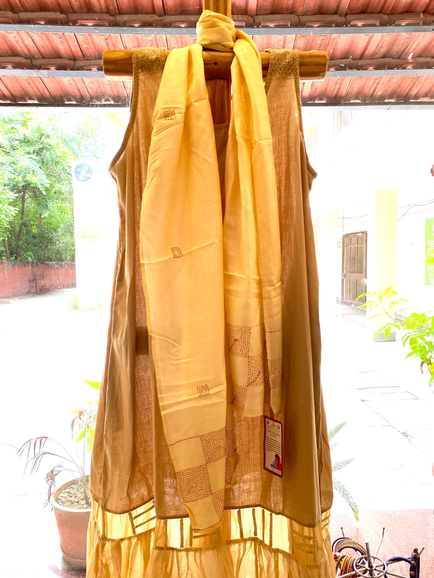 Cream Silk Embroidered Stole