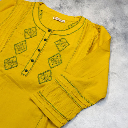 Nazm Pintuck Kurta - Yellow