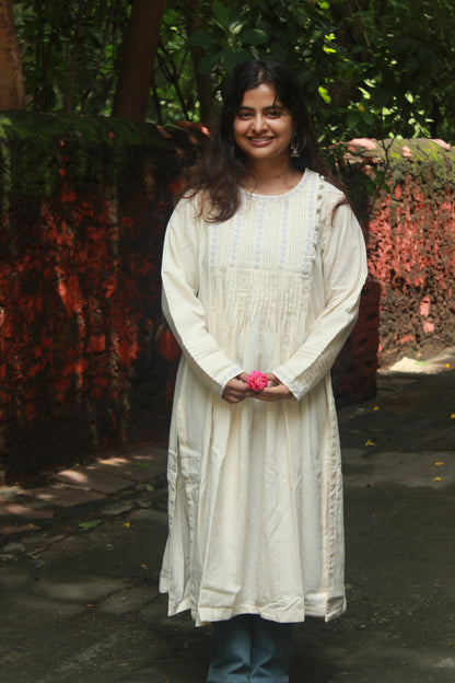 Graceful Threads Pintuck Appliqué Cotton Kurta - Off White