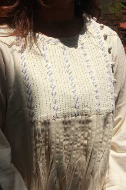 Graceful Threads Pintuck Appliqué Cotton Kurta - Off White