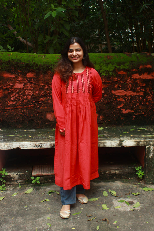 Graceful Threads Pintuck Appliqué Cotton Kurta - Orange