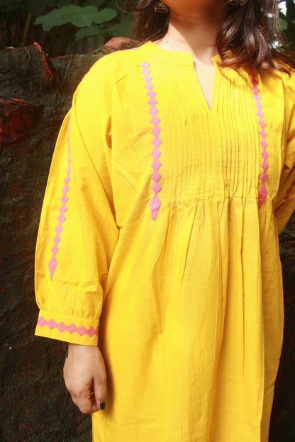 Rivaayat Pintuck Kurta – Dark Mustard