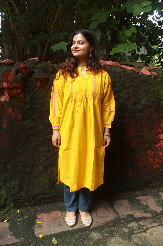Rivaayat Pintuck Kurta – Dark Mustard