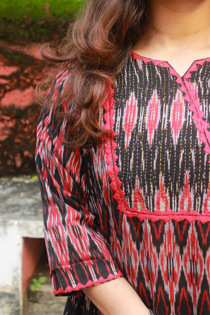 Tana Bana Ikkat Kurta