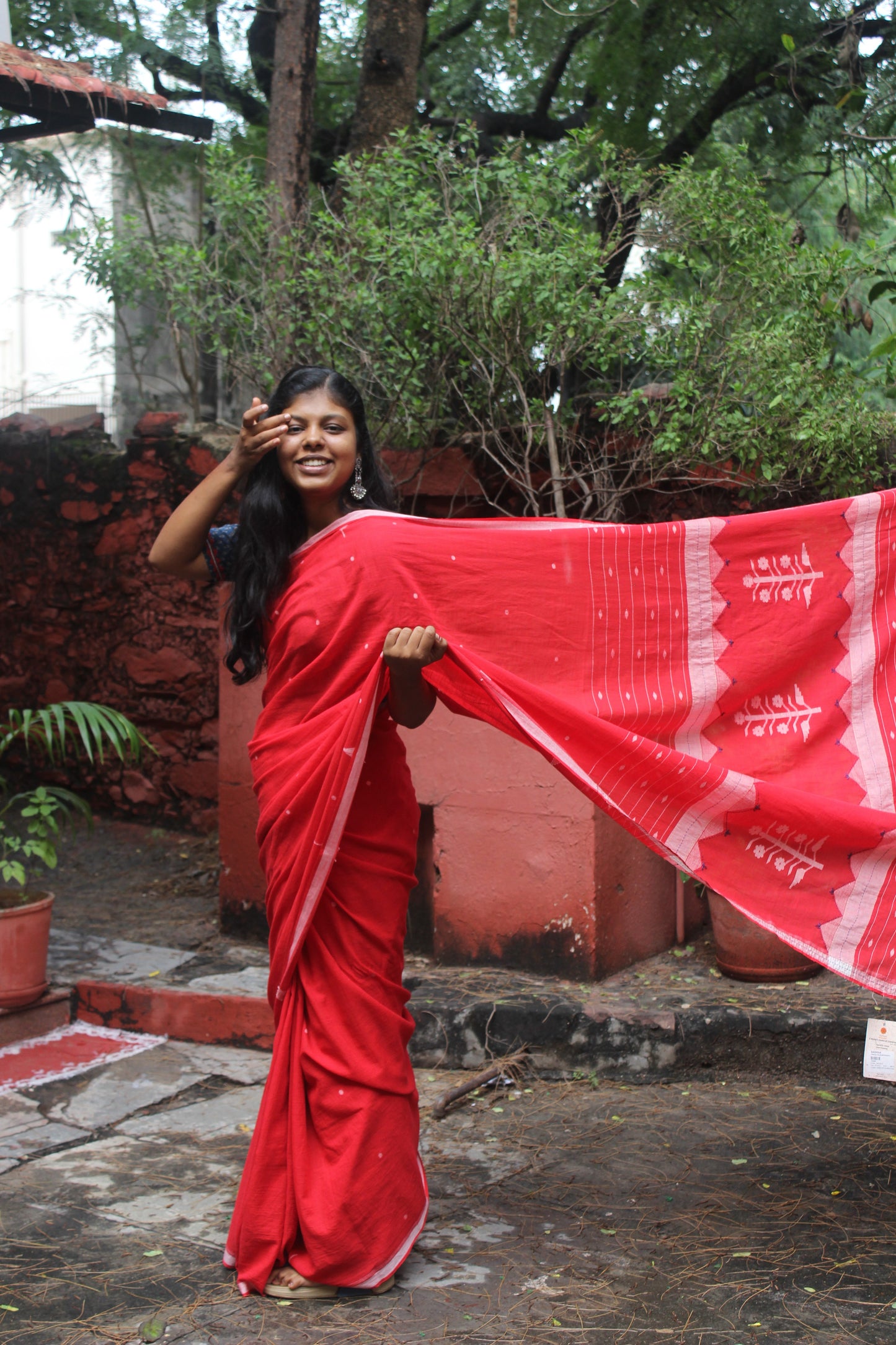 Gulnaar Handloom & Handcrafted Saree