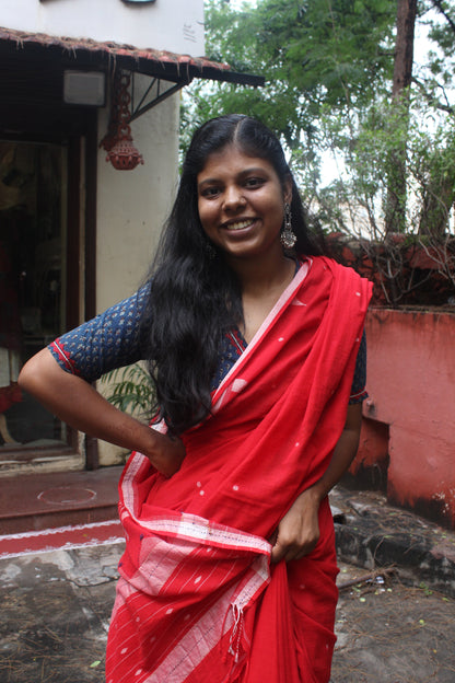 Gulnaar Handloom & Handcrafted Saree