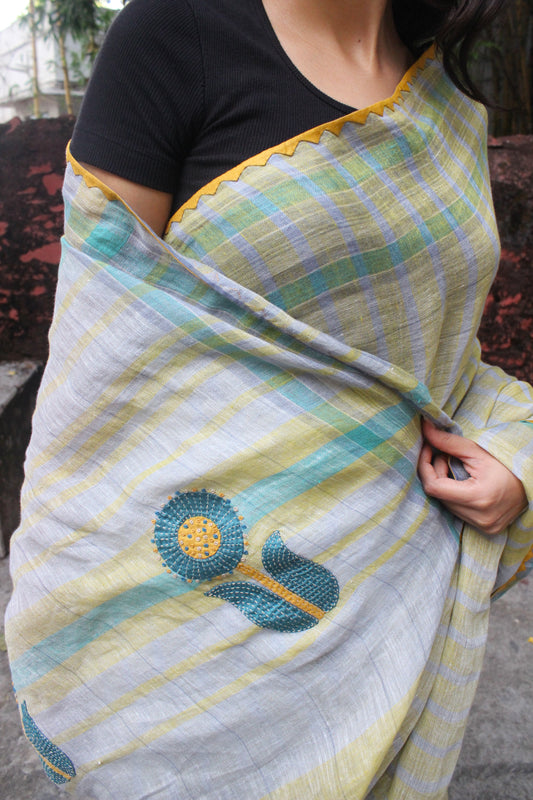 Handcrafted Linen Saree
