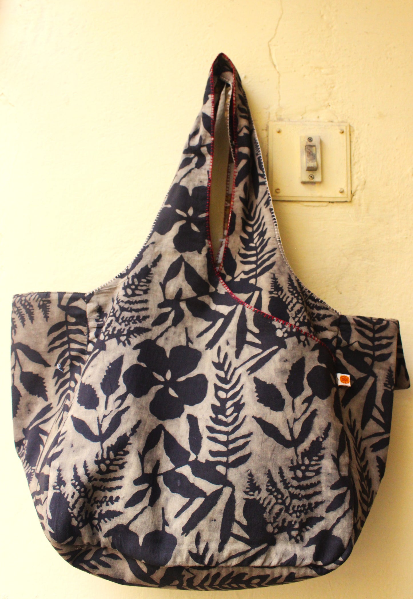 Cross Handles Stylish Tote Bag