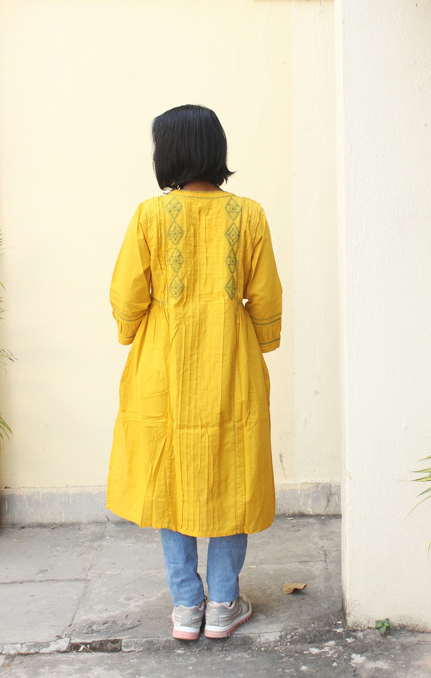 Nazm Pintuck Kurta - Yellow