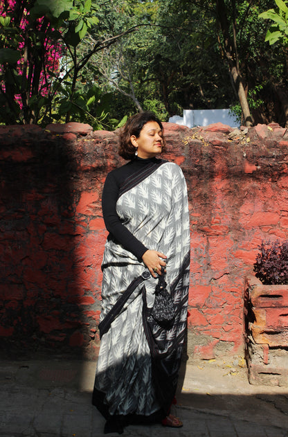 Handcrafted Ikkat Saree - Gray
