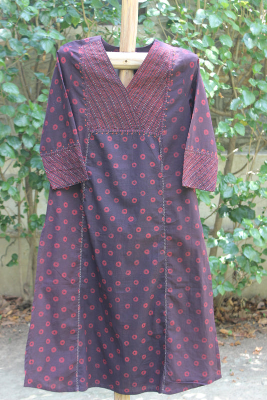 Maroon bandhani kurta