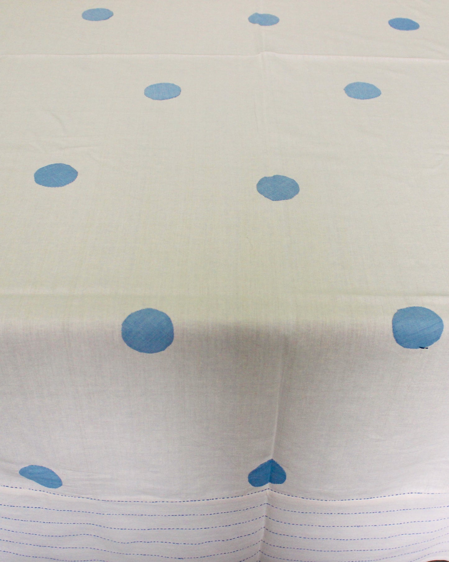 Circle Charm Embroidered Tablecloth