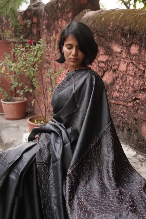 Raatrani Handcrafted Silk Saree