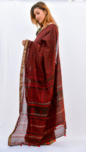 Tanka Embroidery Saree With Zari Border & Thread Tassles On Pallu