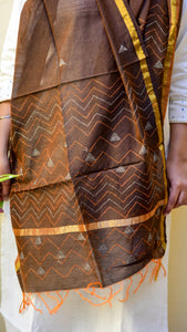 Tanka Embroidery Stole With Zari Border