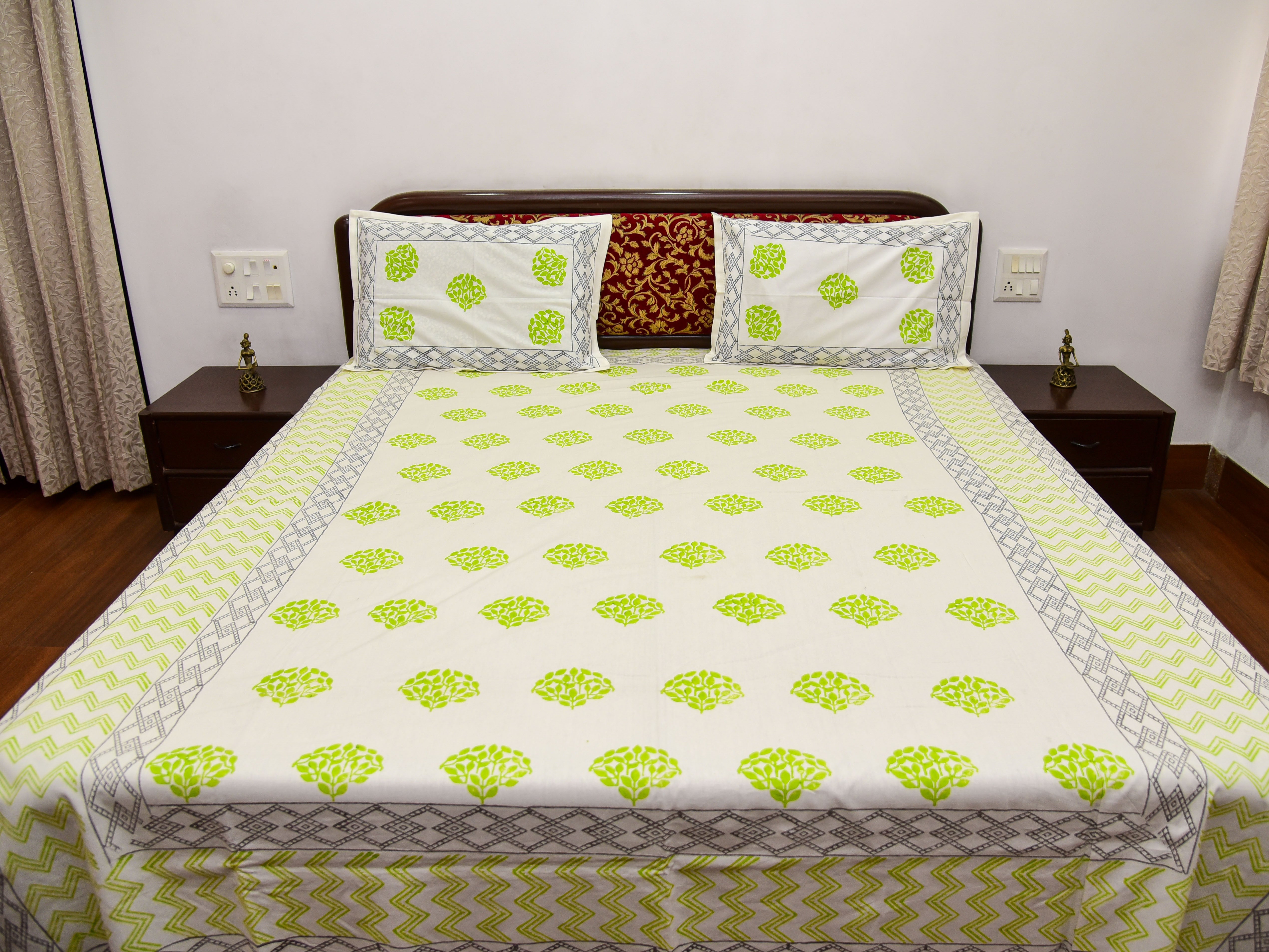 Lime Cotton Bedsheet with Pillow Covers